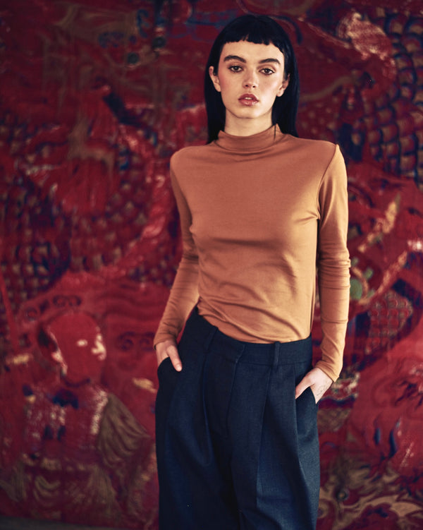 POLERA MARÍA CAMEL